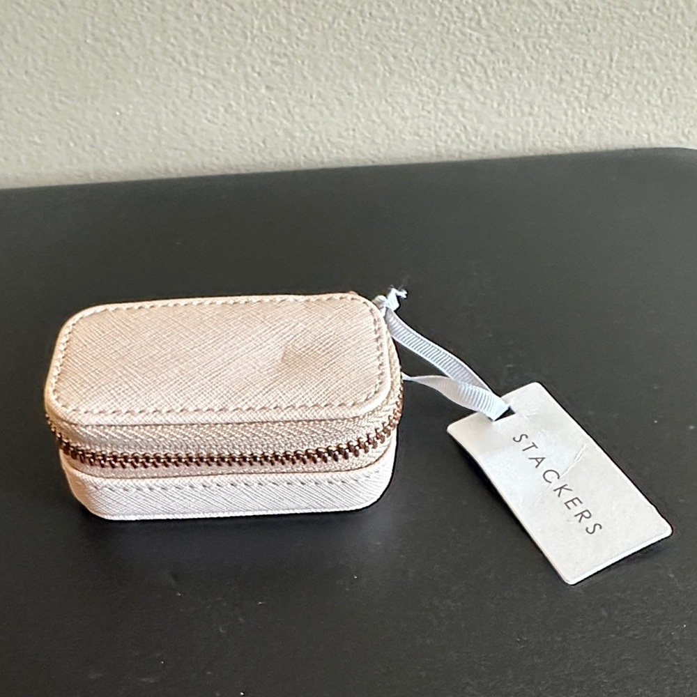 Light Pink Jewelry Travel Case - Small Zippered Box